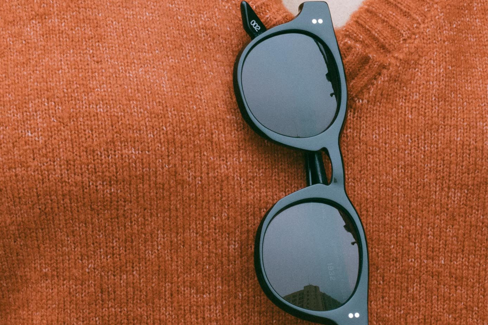 Handmade black round sunglasses