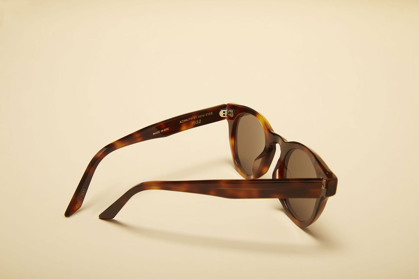 Terry - Round Designer Sunglasses - Tortoise