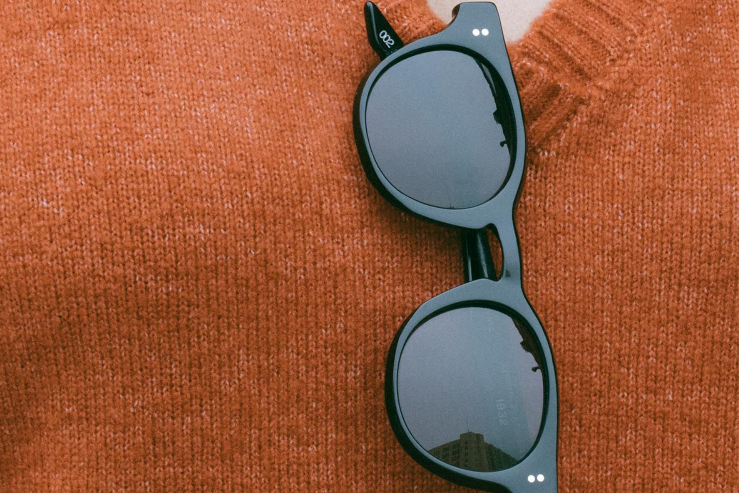 Handmade black round sunglasses